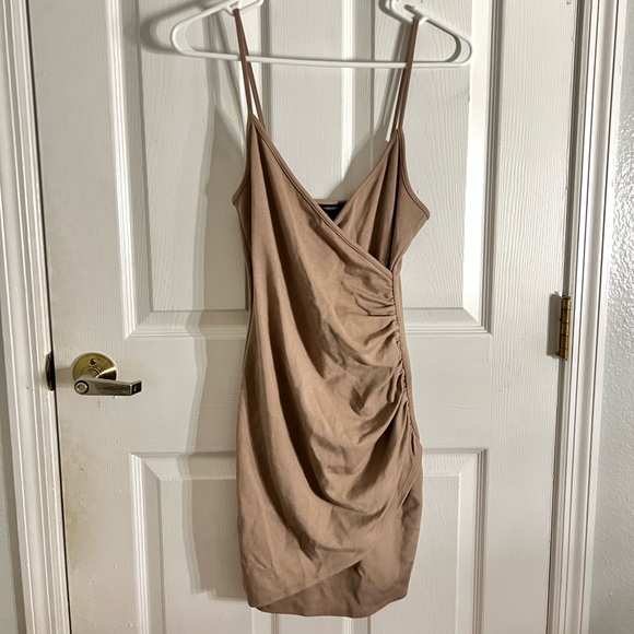 Forever 21 Dresses & Skirts - brown bodycon dress wrap around
